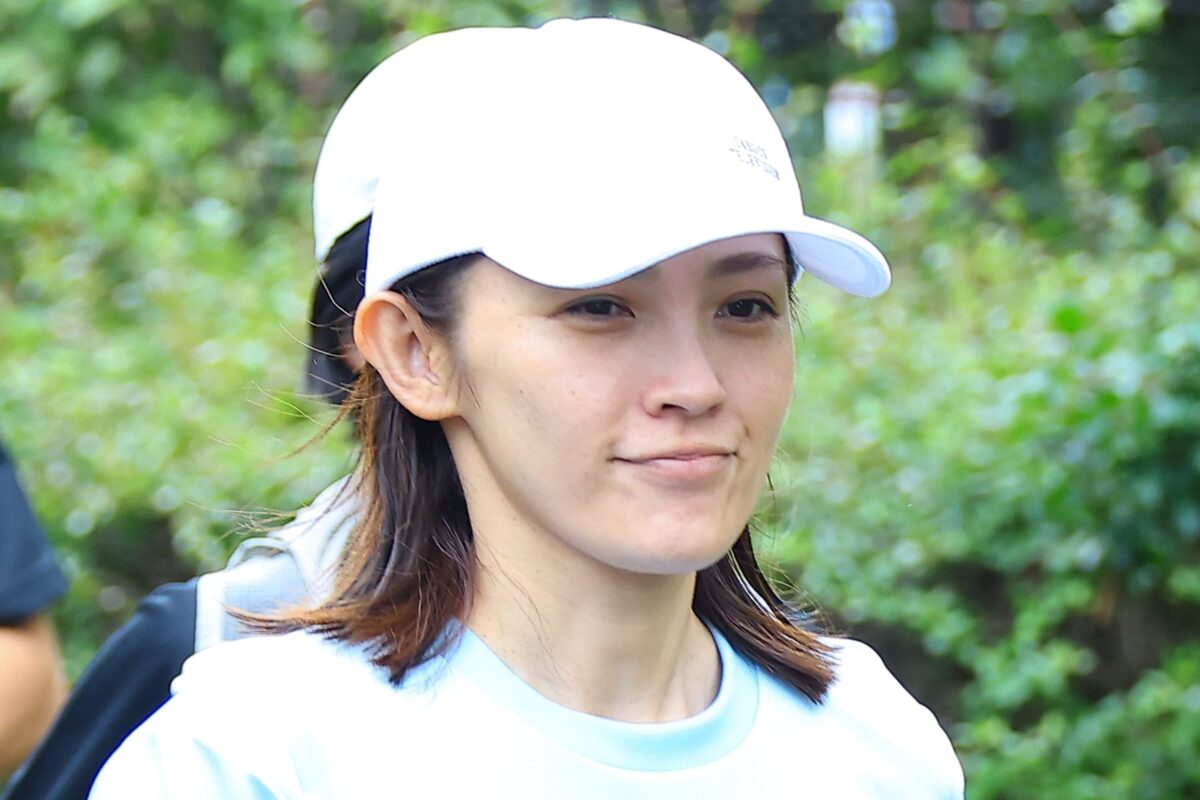星野真里