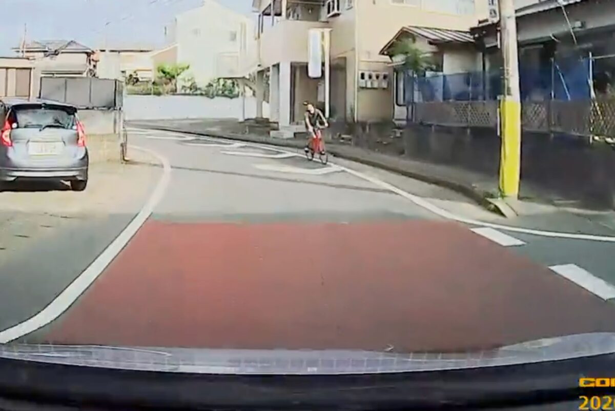 最初に現れた少年