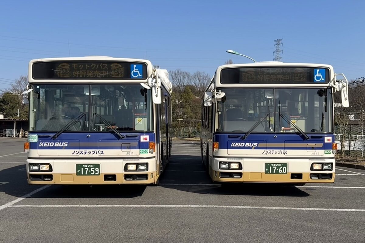 京王バスの電光表示（きれい）