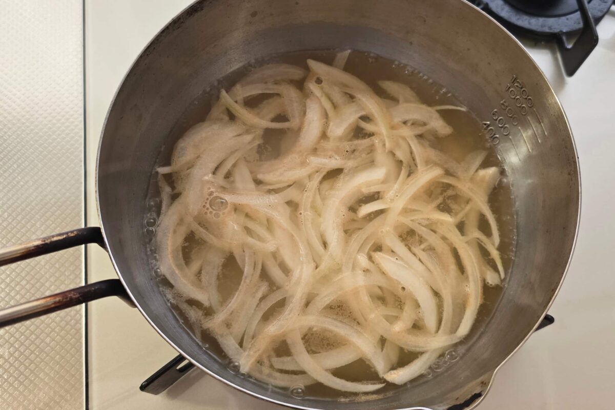 アボカドの味噌汁