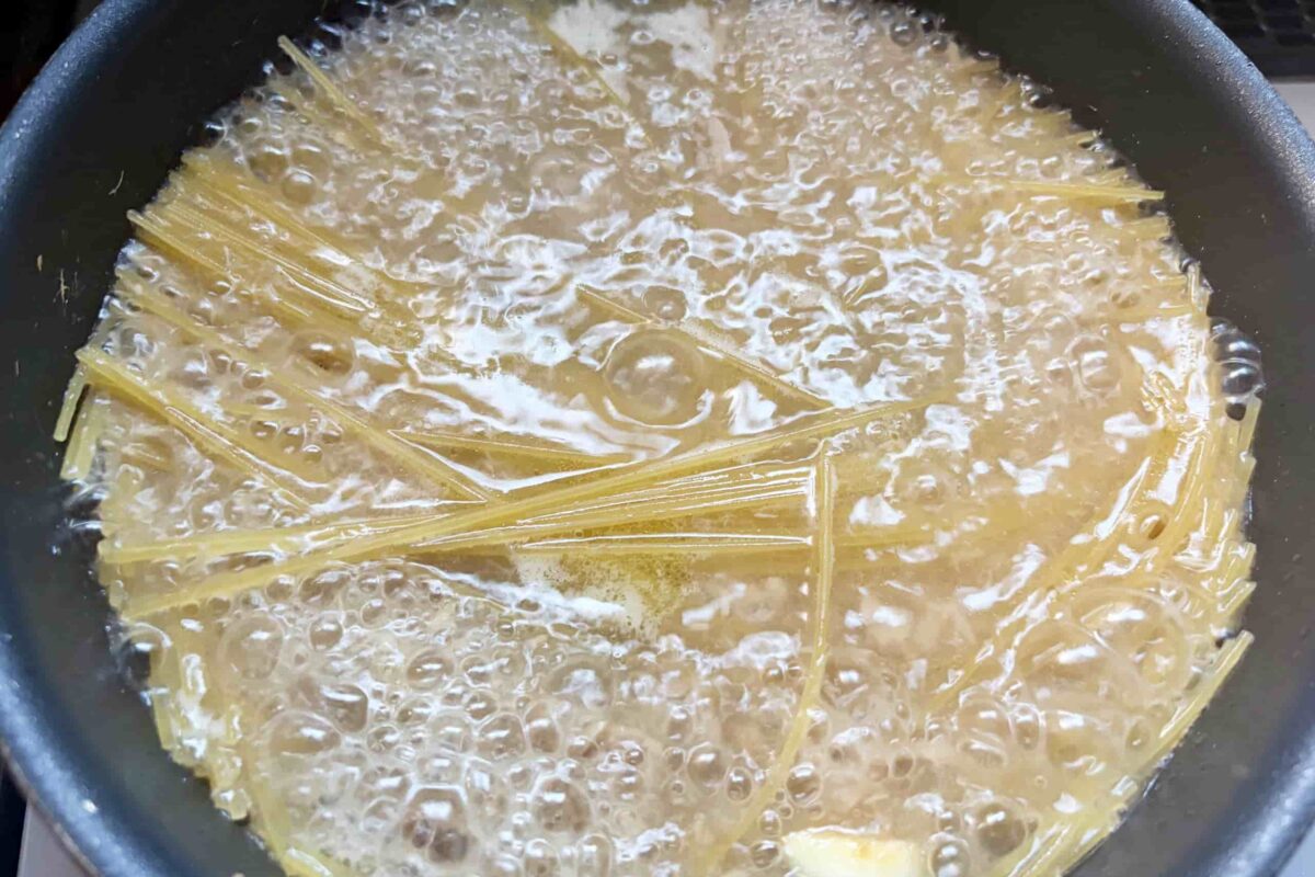 わかめパスタ