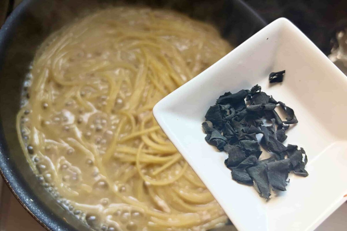 わかめパスタ