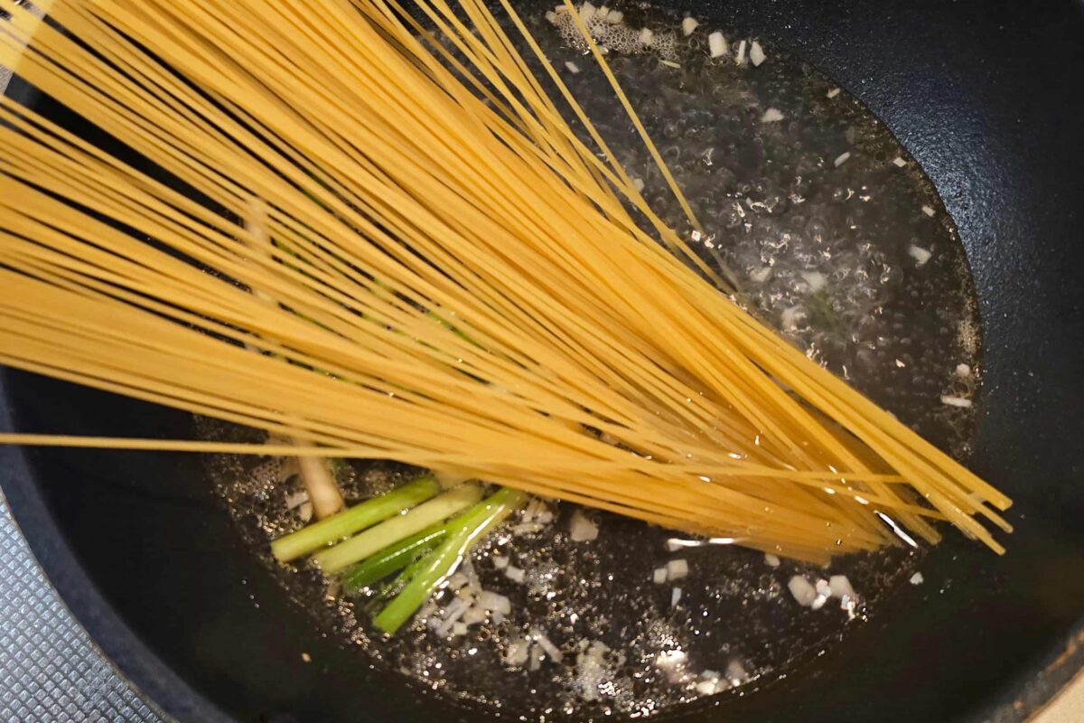 ワンパンねぎパスタ
