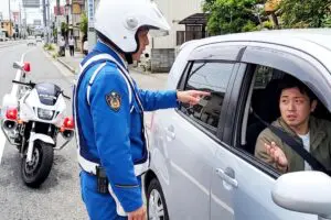運転中、白バイに停められるも“まさかの見間違え”→執拗な対応に男性抗議　「酷い」「本当にモヤモヤ」